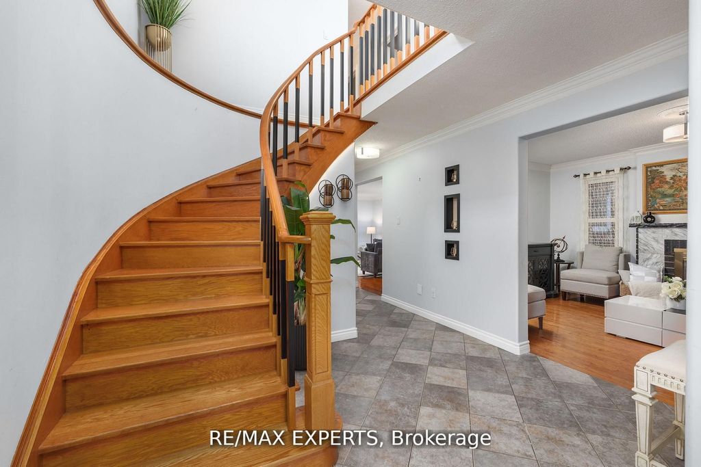 Photo of 482 Malaga Road, Mississauga, ON L5B 3W2 (MLS # W13167410)