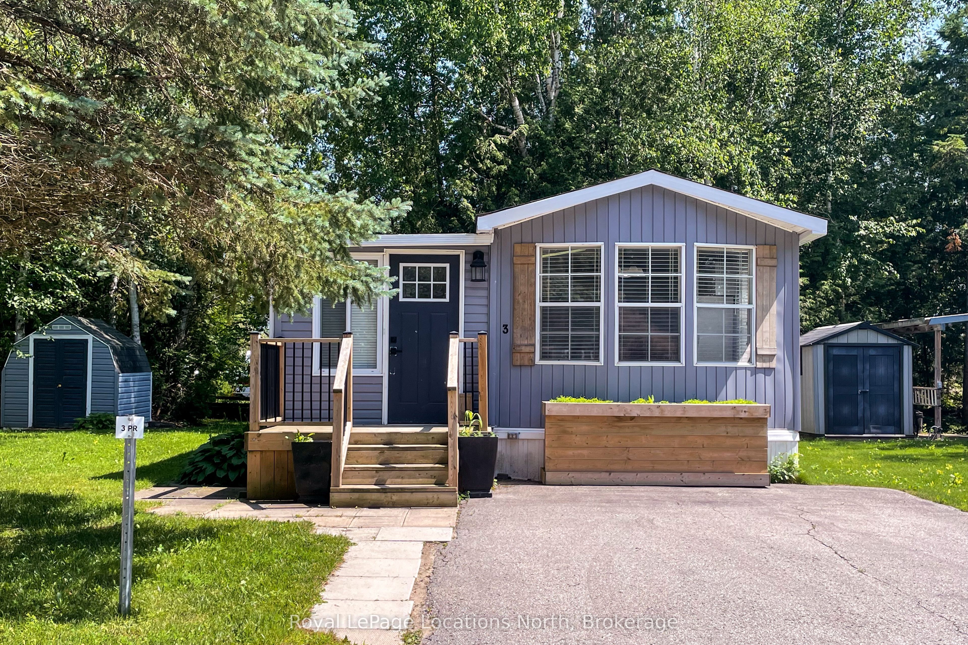 Photo 1 of 26 — 3 Prince Rupert Avenue, Springwater, ON L0L 1P0