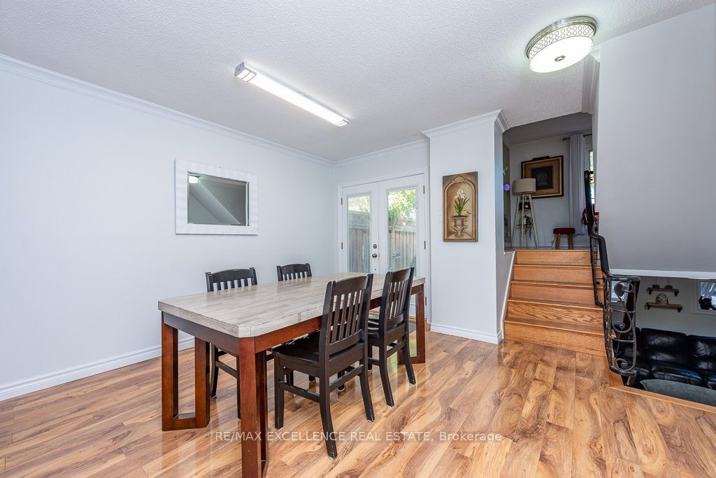 41 Trewartha Crescent