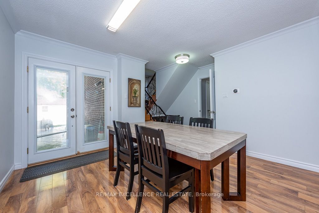 41 Trewartha Crescent