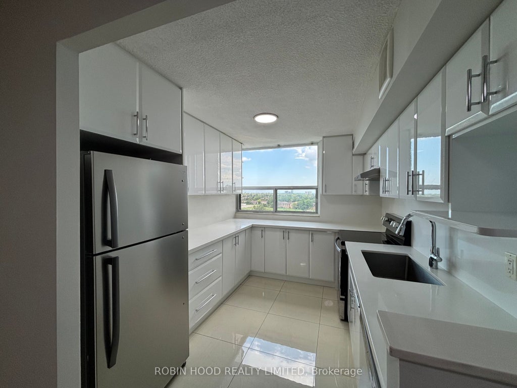 Photo of 355 Rathburn Road E #1001, Mississauga, ON L4Z 1H4 (MLS # W13886186)