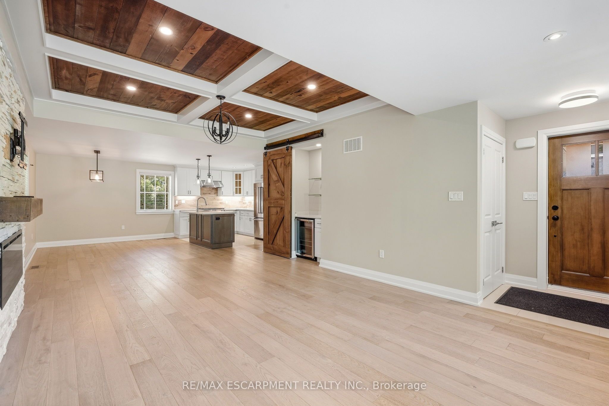 707 King Road MAIN