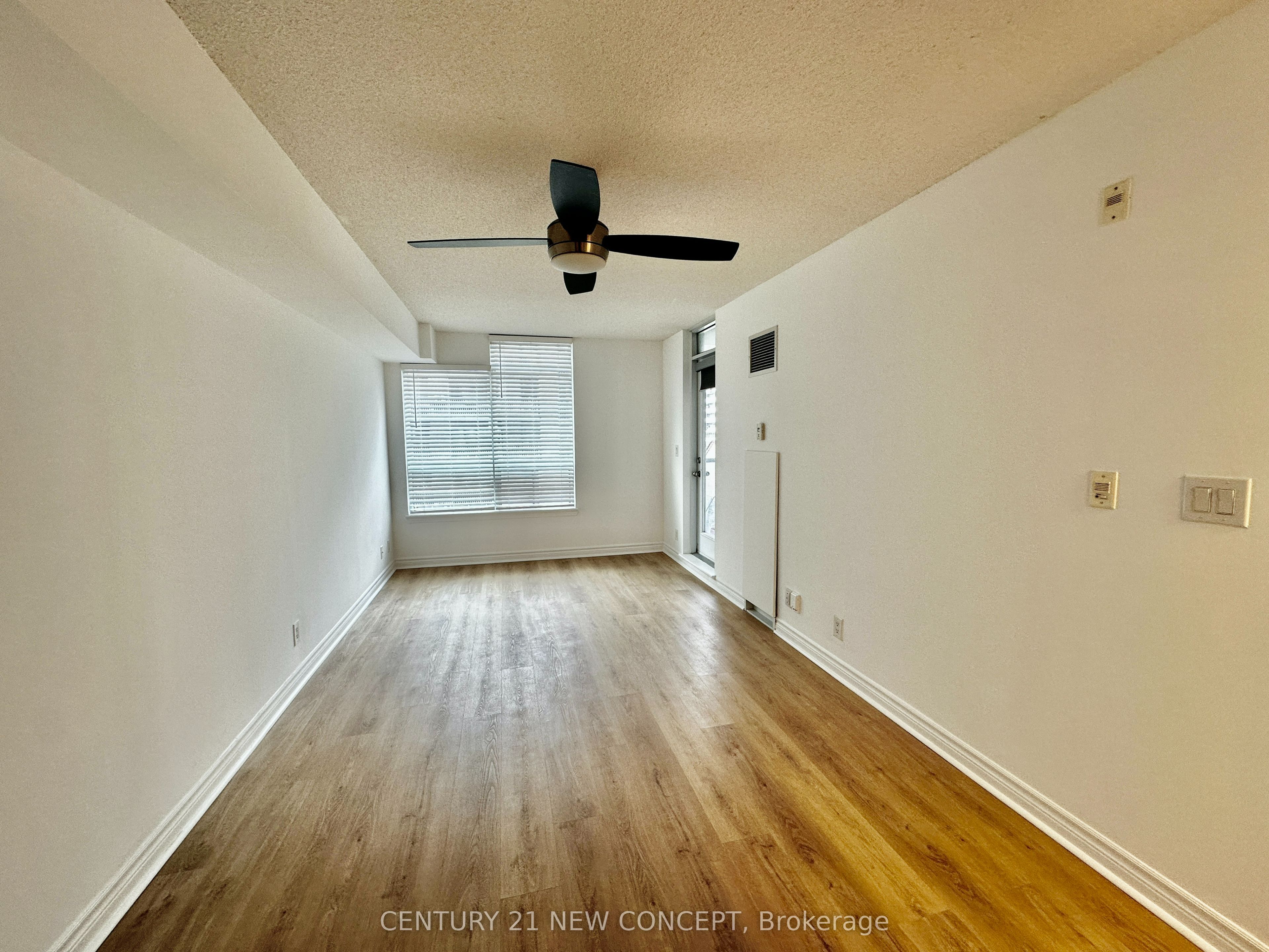225 Wellesley Street E 409