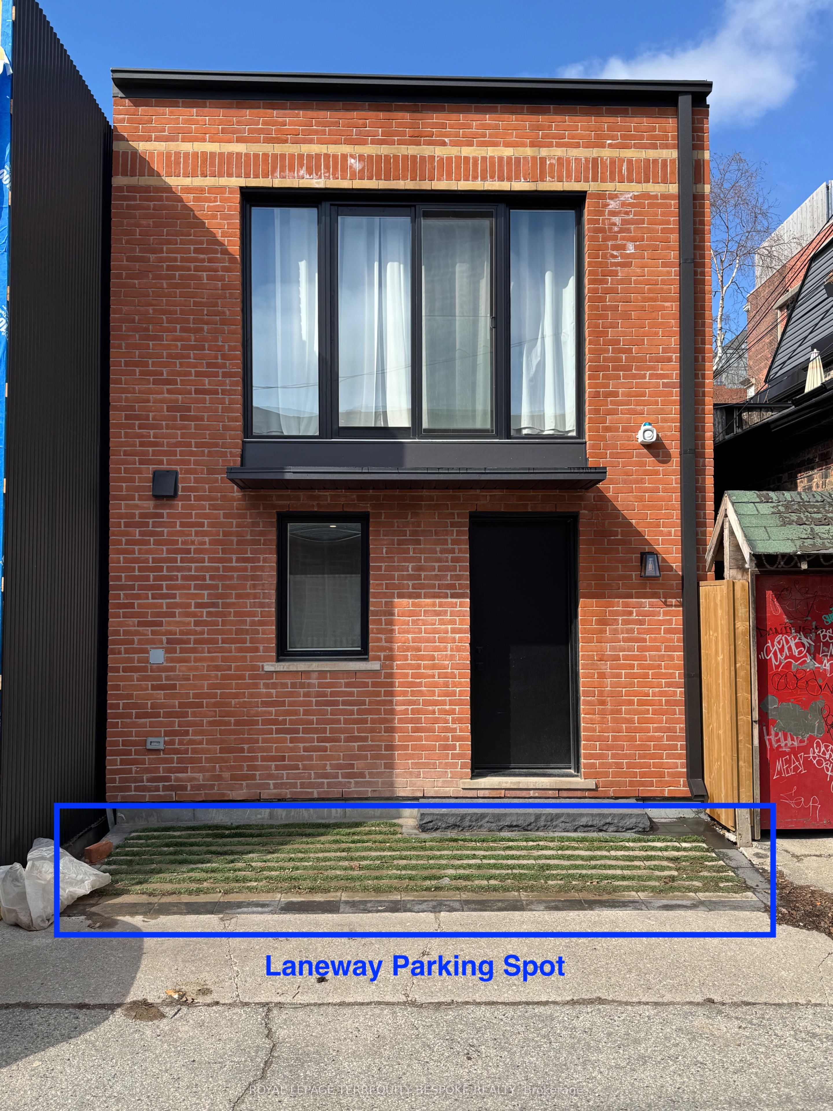 363 Euclid Avenue Laneway