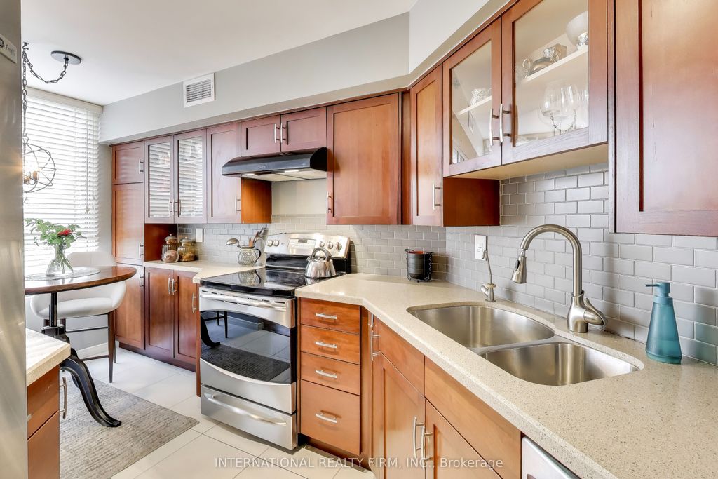 Photo of 1485 Lakeshore Road E #316, Mississauga, ON L5E 3G2 (MLS # W12553964)