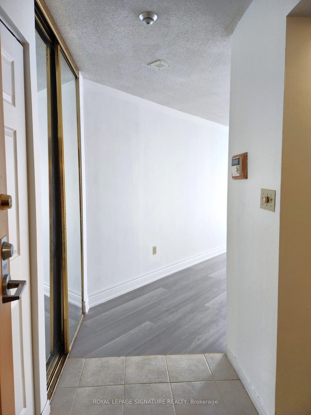 Photo of 5 Concorde Place #1103, Toronto, ON M3C 3M8 (MLS # C13660970)