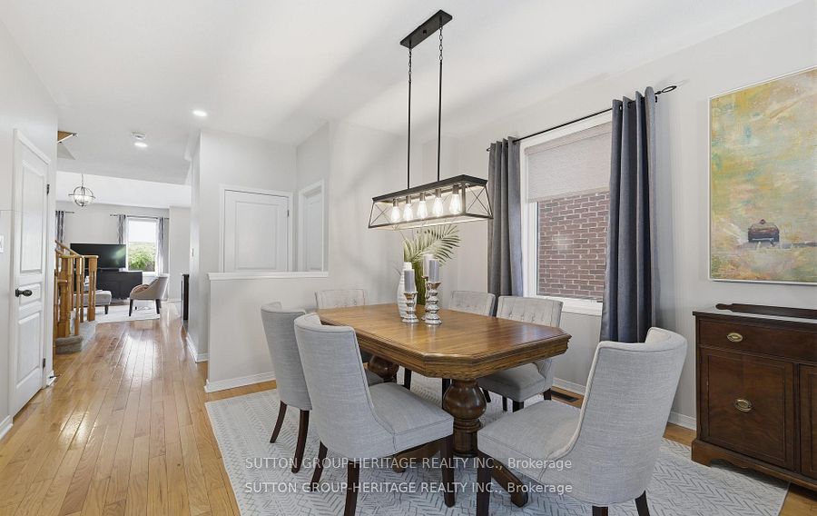 19 Northglen Boulevard