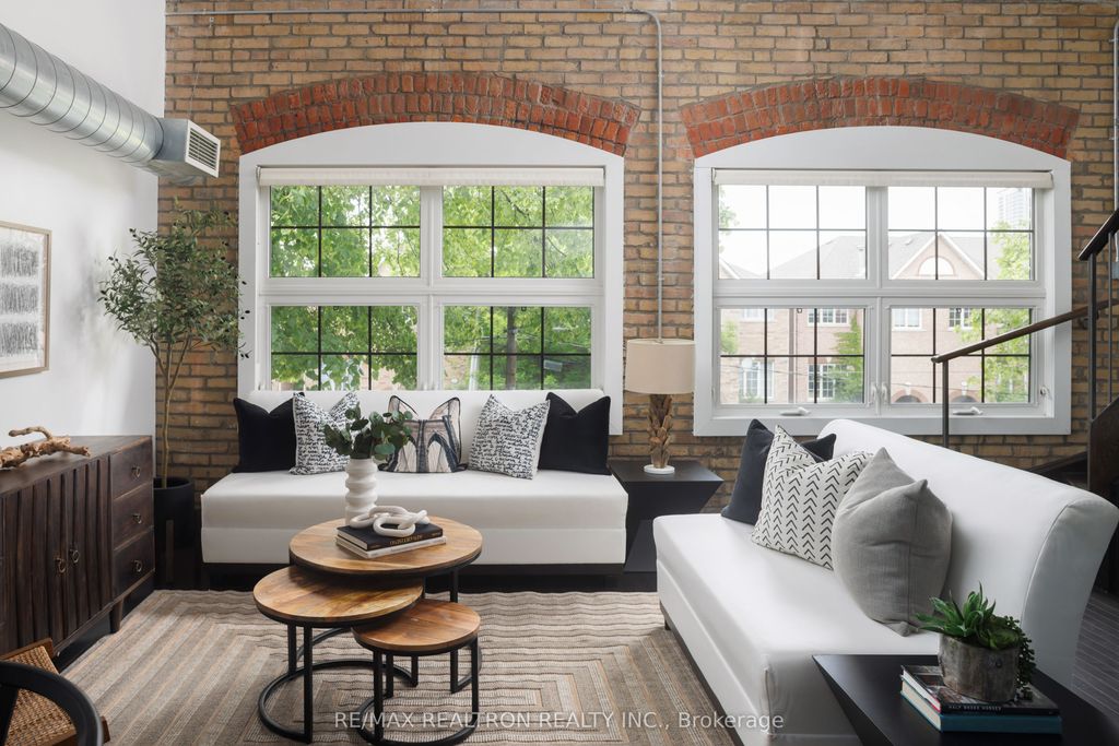 Photo of 1100 Lansdowne Avenue #307, Toronto, ON M6H 4K1 (MLS # W12659946)