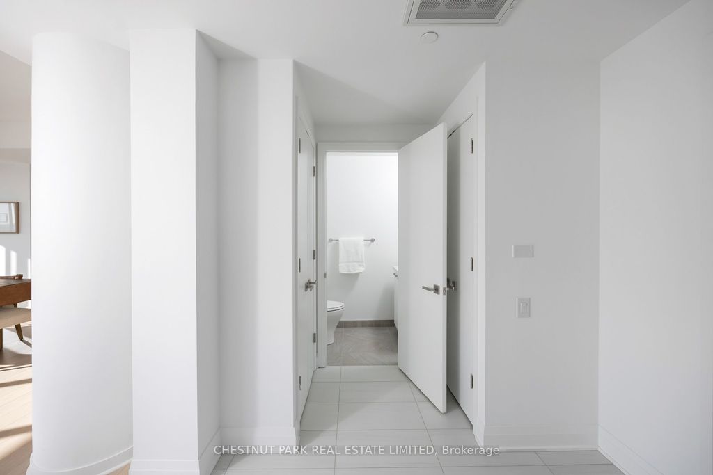 Photo of 33 Frederick Todd Way #1702, Toronto, ON M4G 0C9 (MLS # C12828448)