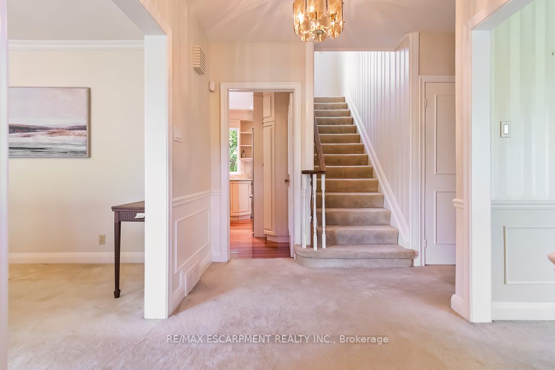 1735 Sunningdale Bend