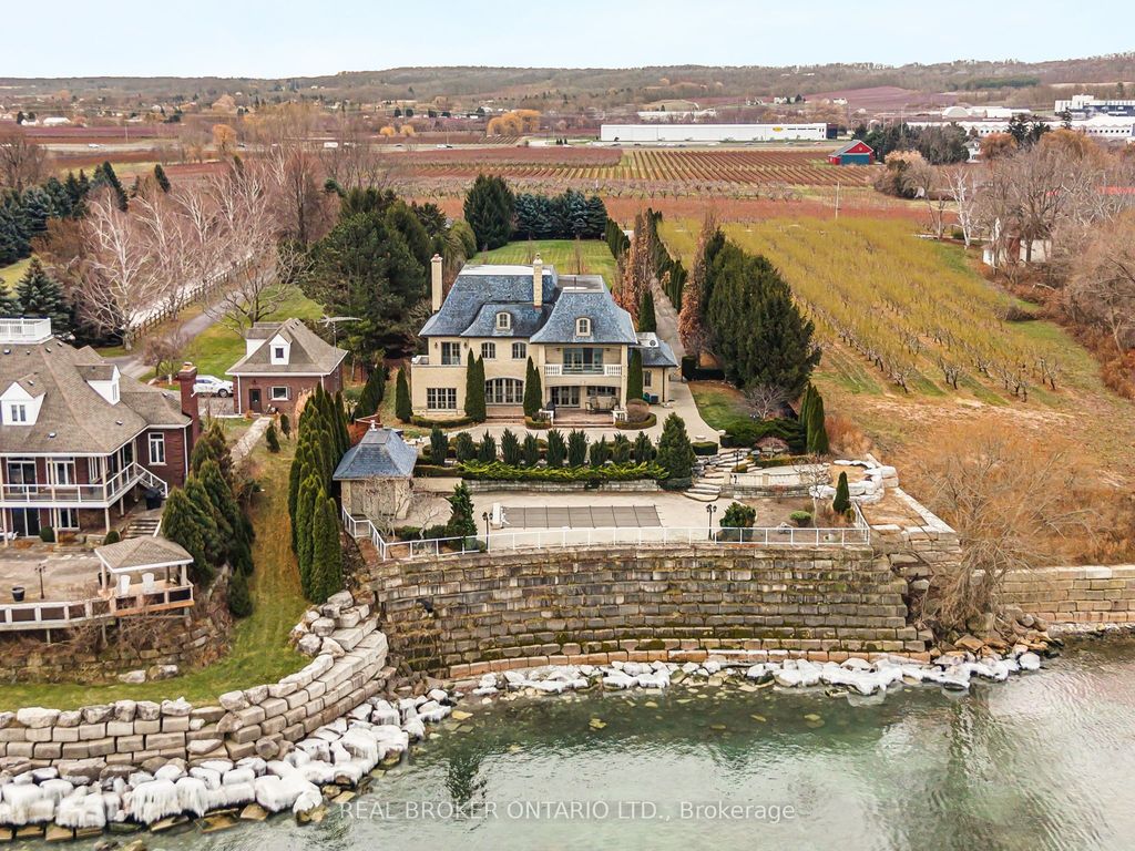 Photo of 5545 Blezard Drive, Lincoln, ON L3J 1R1 (MLS # X12684140)