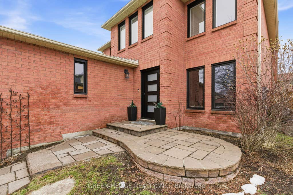 Photo of 33 Dagwell Crescent, Ajax, ON L1T 3M8 (MLS # E13017436)