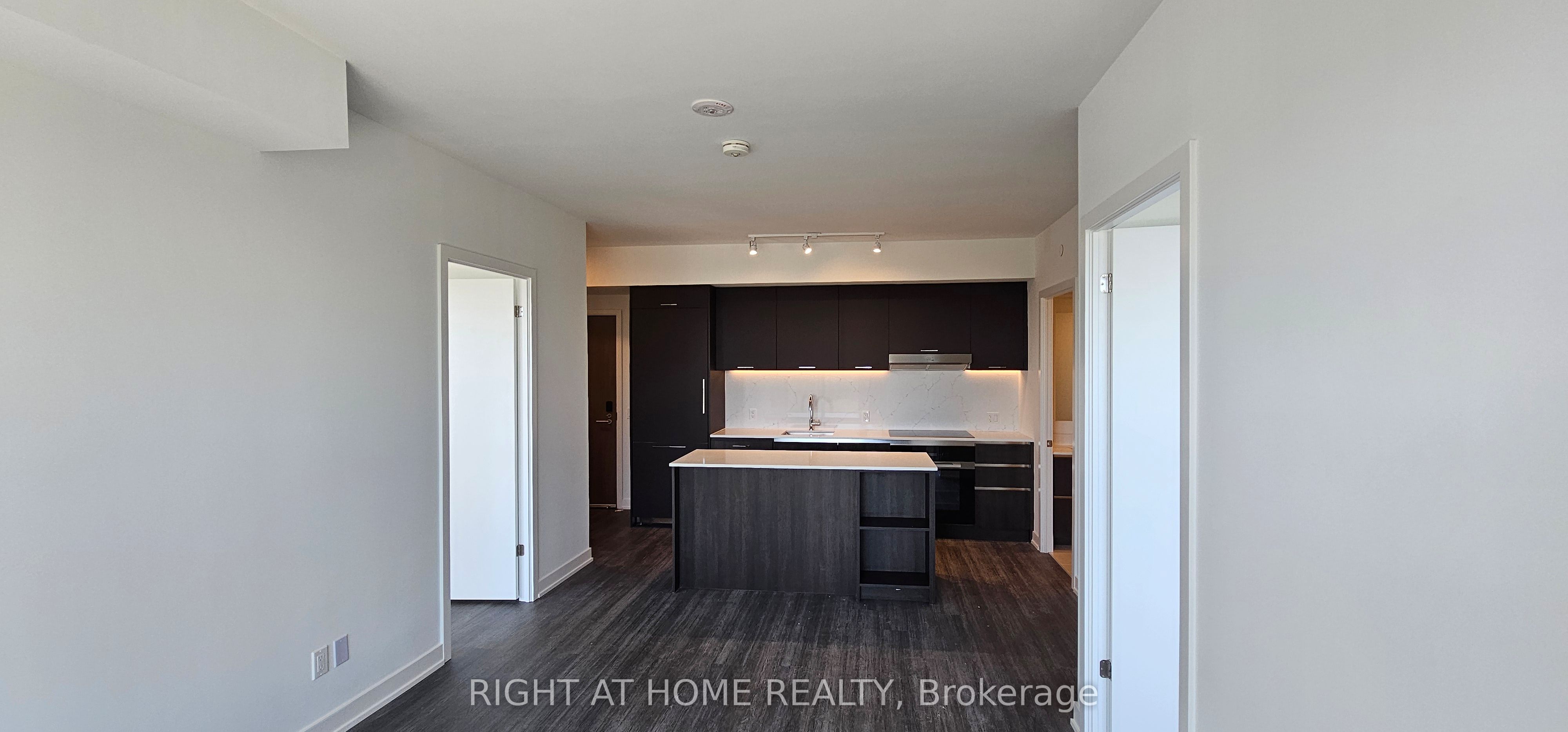 8188 Yonge Street 720