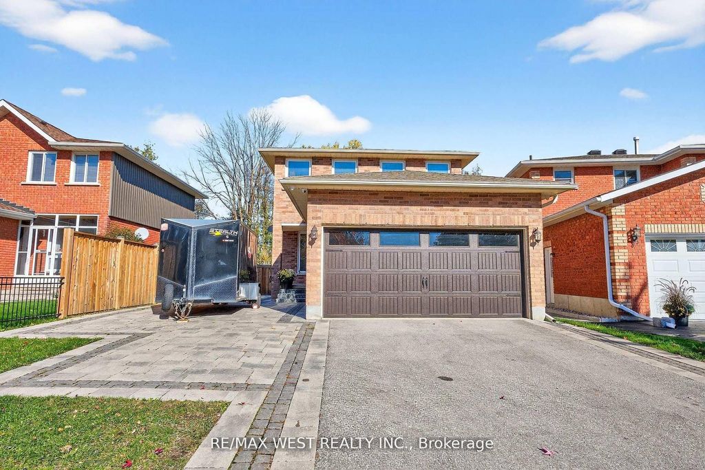 Photo of 100 Kerr Boulevard, New Tecumseth, ON L9R 1C6 (MLS # N12844344)