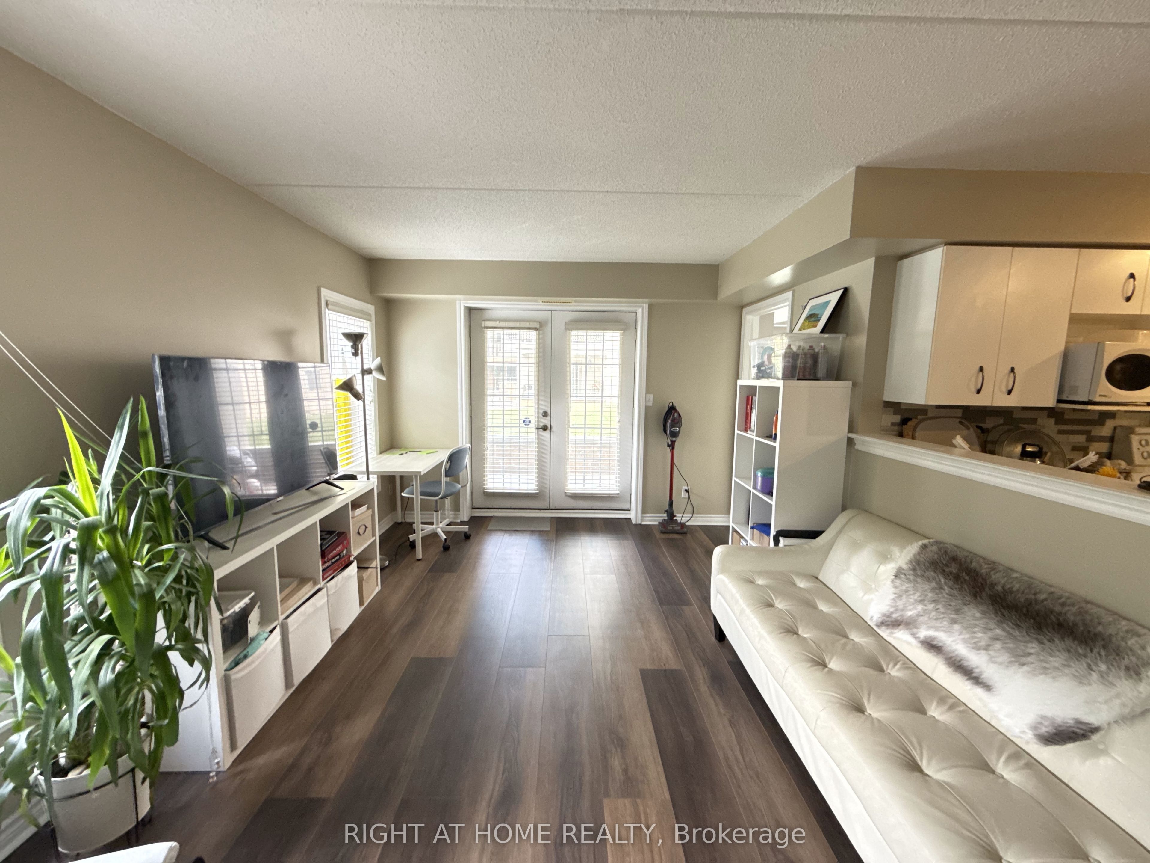 1450 Bishops Gate 113