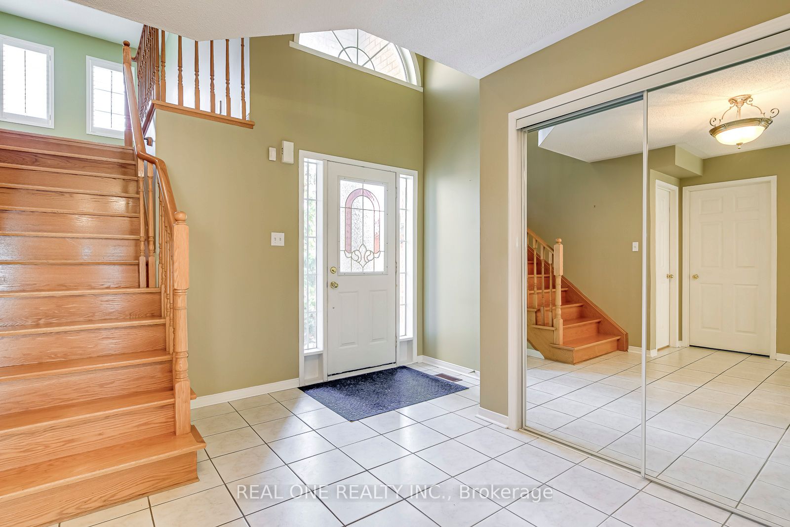 3857 Ridgepoint Way