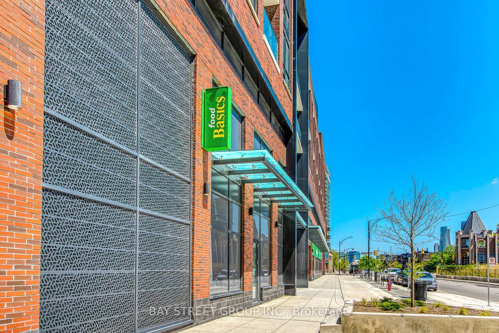 Photo of 4130 Parkside Village Drive #2507, Mississauga, ON L5B 3M8 (MLS # W13206528)