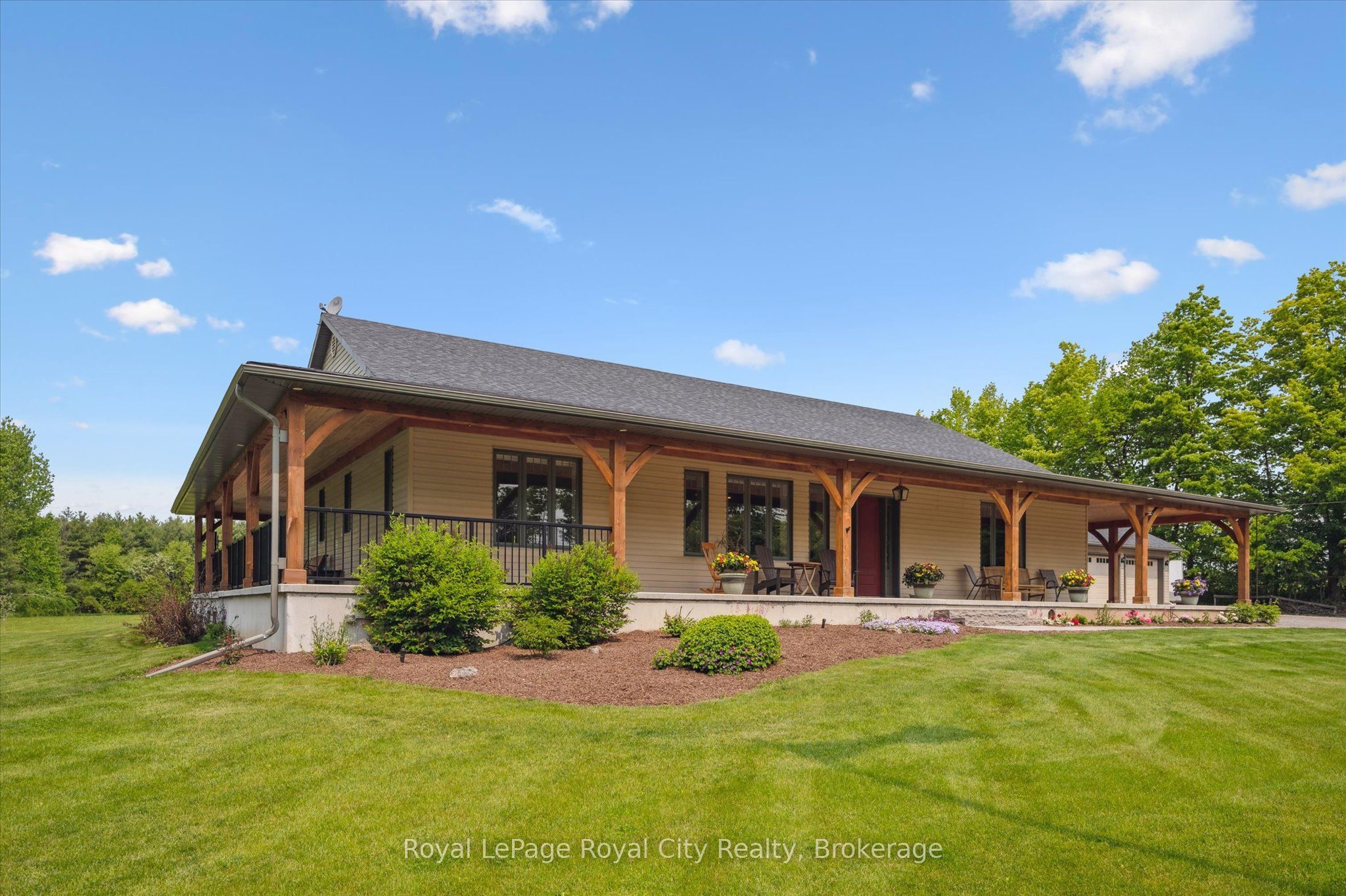 8720 Sideroad 15 Road