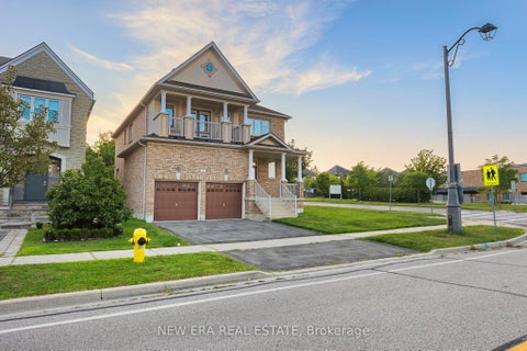 4 beds bed, 3 baths bath property at 2 Lady Valentina Avenue, Vaughan, ON L6a 0e4