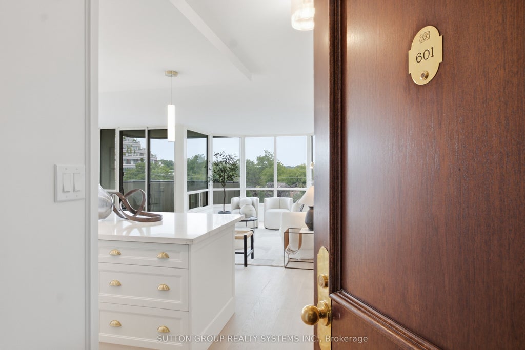 Photo of 1320 Islington Avenue #601, Toronto, ON M9A 5C6 (MLS # W13555844)