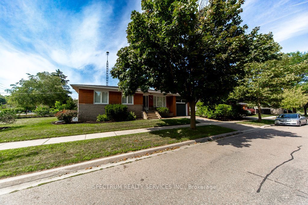 Photo of 131 West Deane Park Drive, Toronto, ON M9B 2S6 (MLS # W13717484)