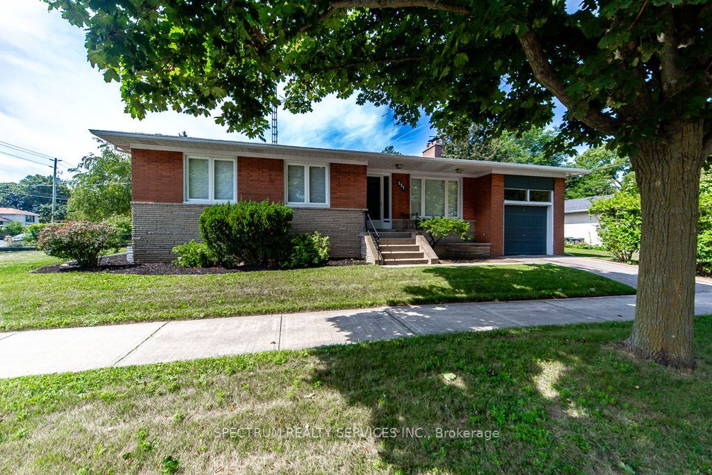 Photo of 131 West Deane Park Drive, Toronto, ON M9B 2S6 (MLS # W13717484)