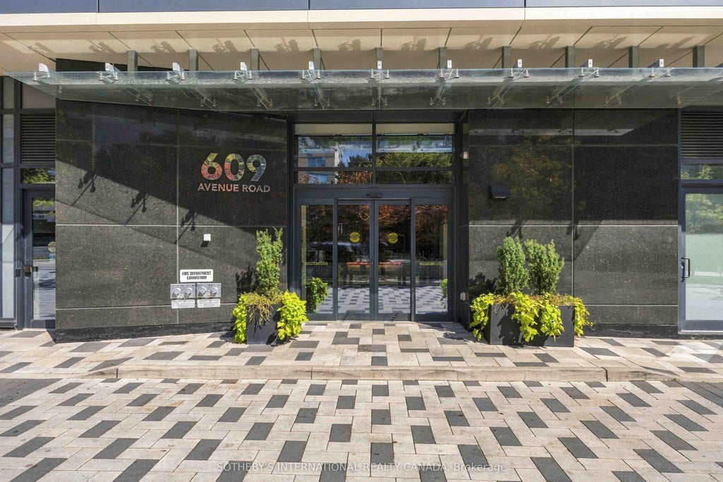 Photo of 609 Avenue Road #1410, Toronto, ON M4V 0B1 (MLS # C13788096)