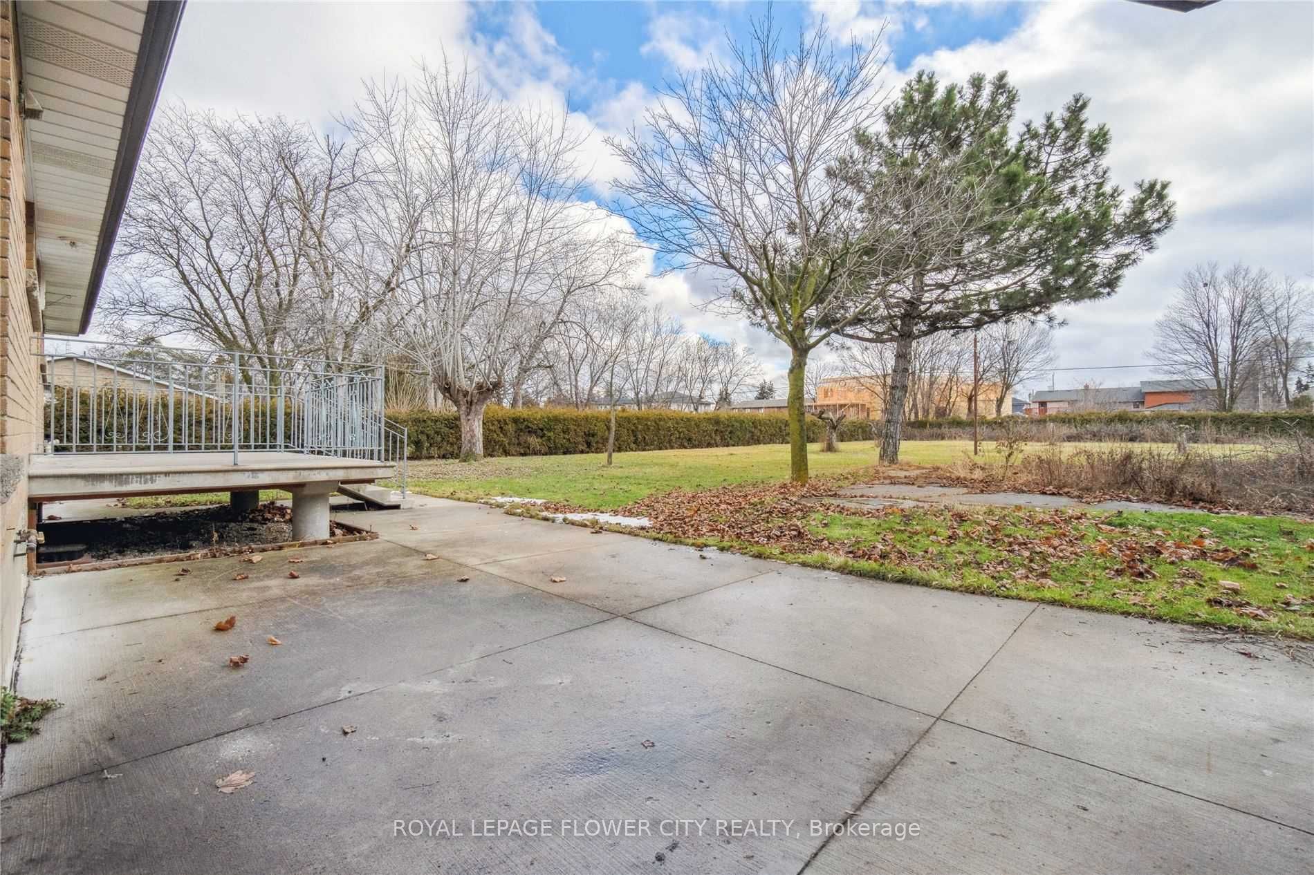 51 Hillside Avenue