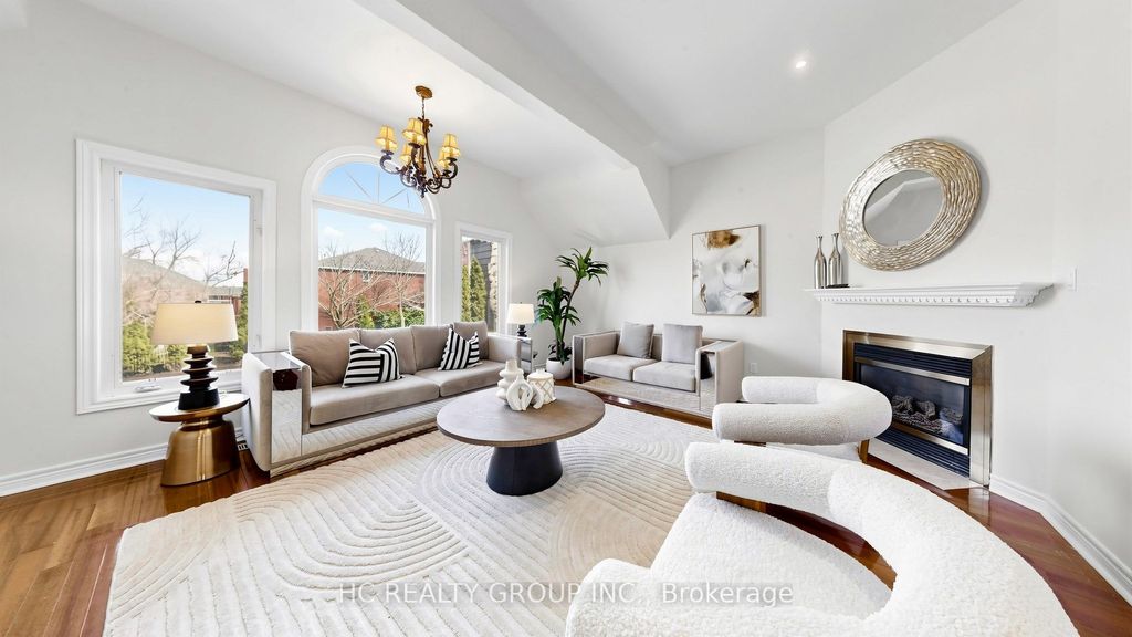 Photo of 23 Brookeview Drive, Aurora, ON L4G 6N1 (MLS # N13033606)