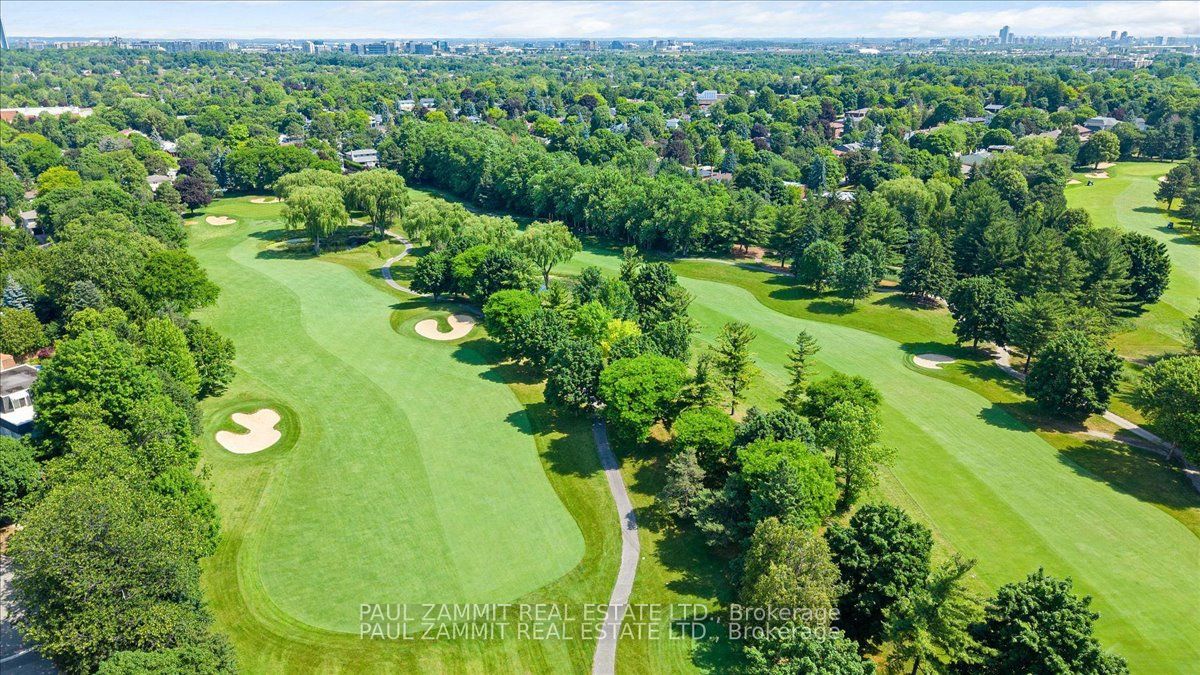 210 Bayview Fairways Drive