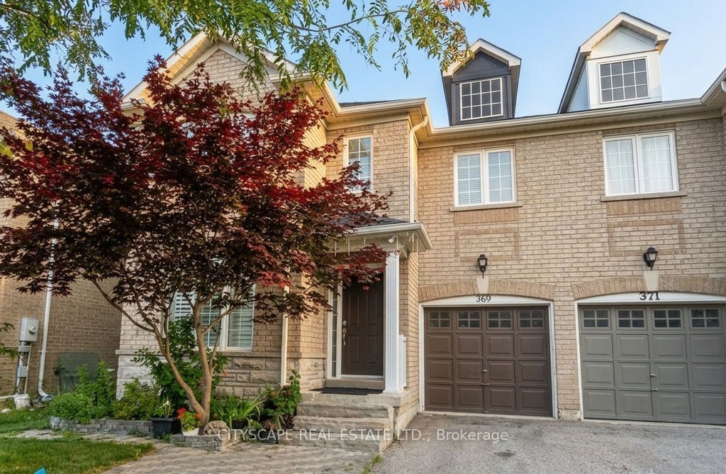 Photo of 369 Kwapis Boulevard, Newmarket, ON L3X 3H1 (MLS # N13606646)
