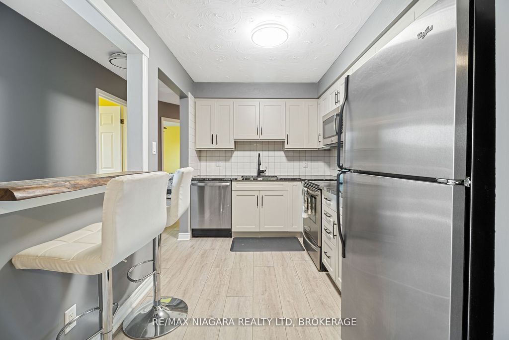 Photo of 78 Welland Street N #302, Thorold, ON L2V 2C1 (MLS # X13104976)
