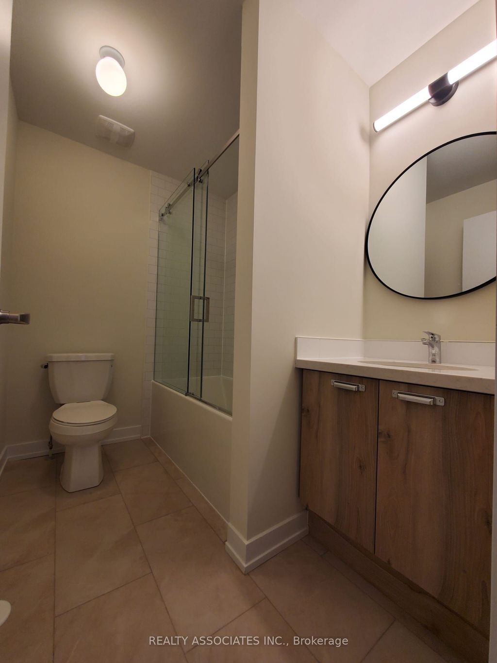 Photo of 19 Mermot Lane, Richmond Hill, ON L4B 0J5 (MLS # N12864560)