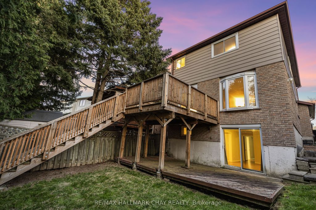 Photo of 492 Britannia Avenue, Bradford West Gwillimbury, ON L3Z 1A7 (MLS # N12616744)