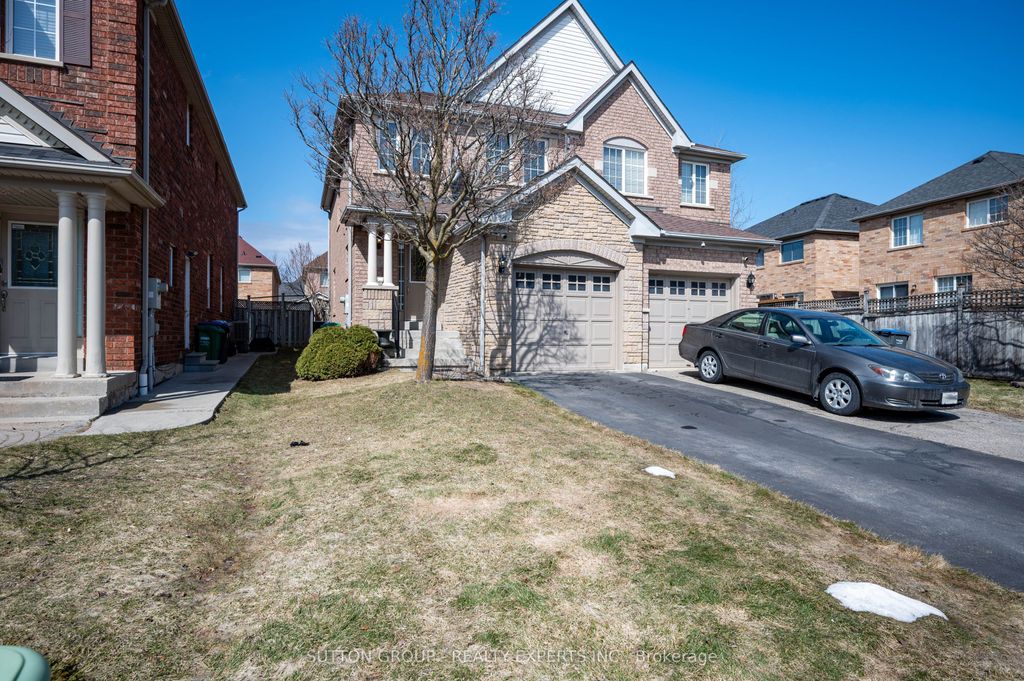Photo of 3077 Caulfield Crescent, Mississauga, ON L5M 6J7 (MLS # W13026966)