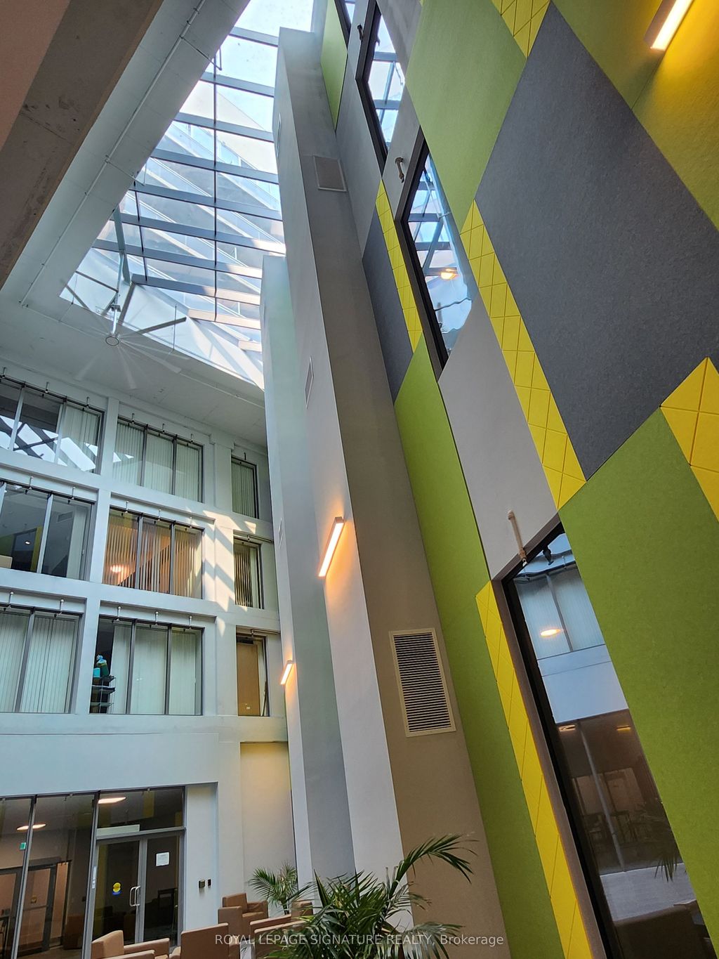 Photo of 652 Princess Street #819, Kingston, ON K7L 1E5 (MLS # X13018060)