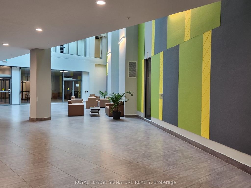 Photo of 652 Princess Street #819, Kingston, ON K7L 1E5 (MLS # X13018060)