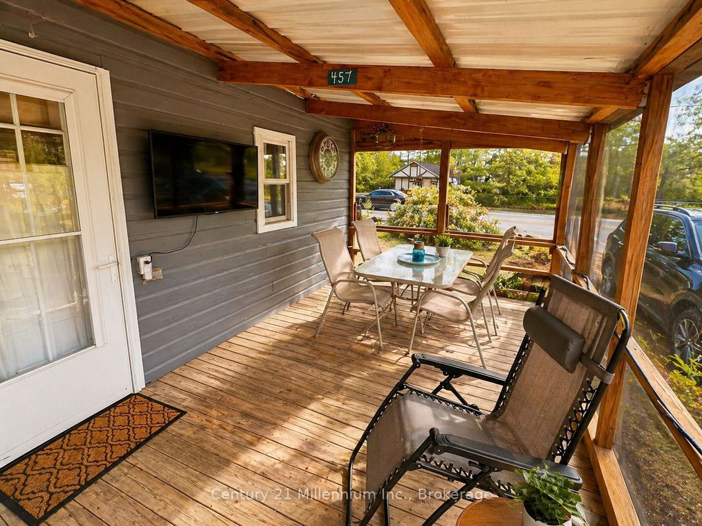 Photo of 457 Mosley Street, Wasaga Beach, ON L9Z 2J4 (MLS # S13064650)