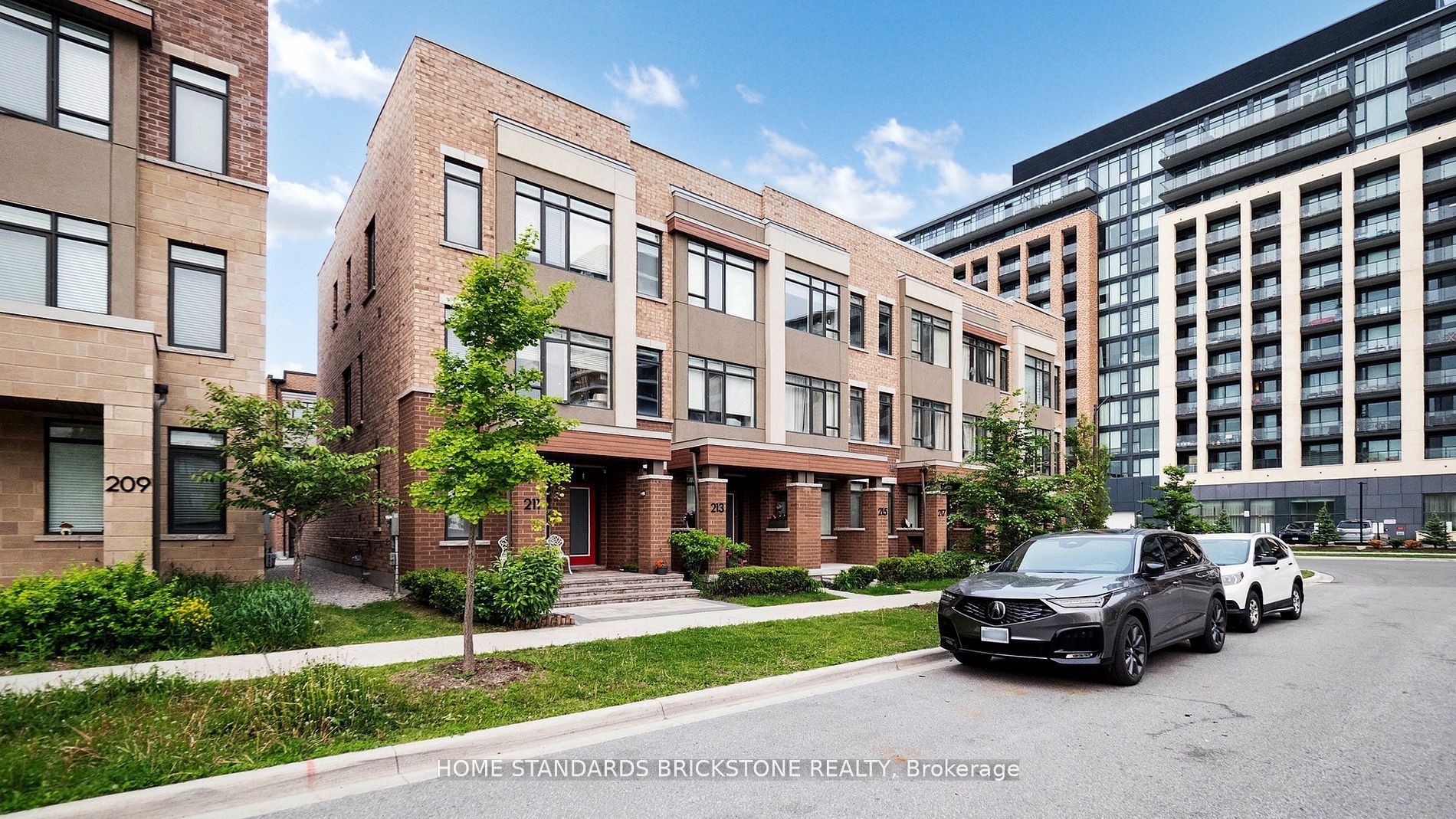 215 Salterton Circle