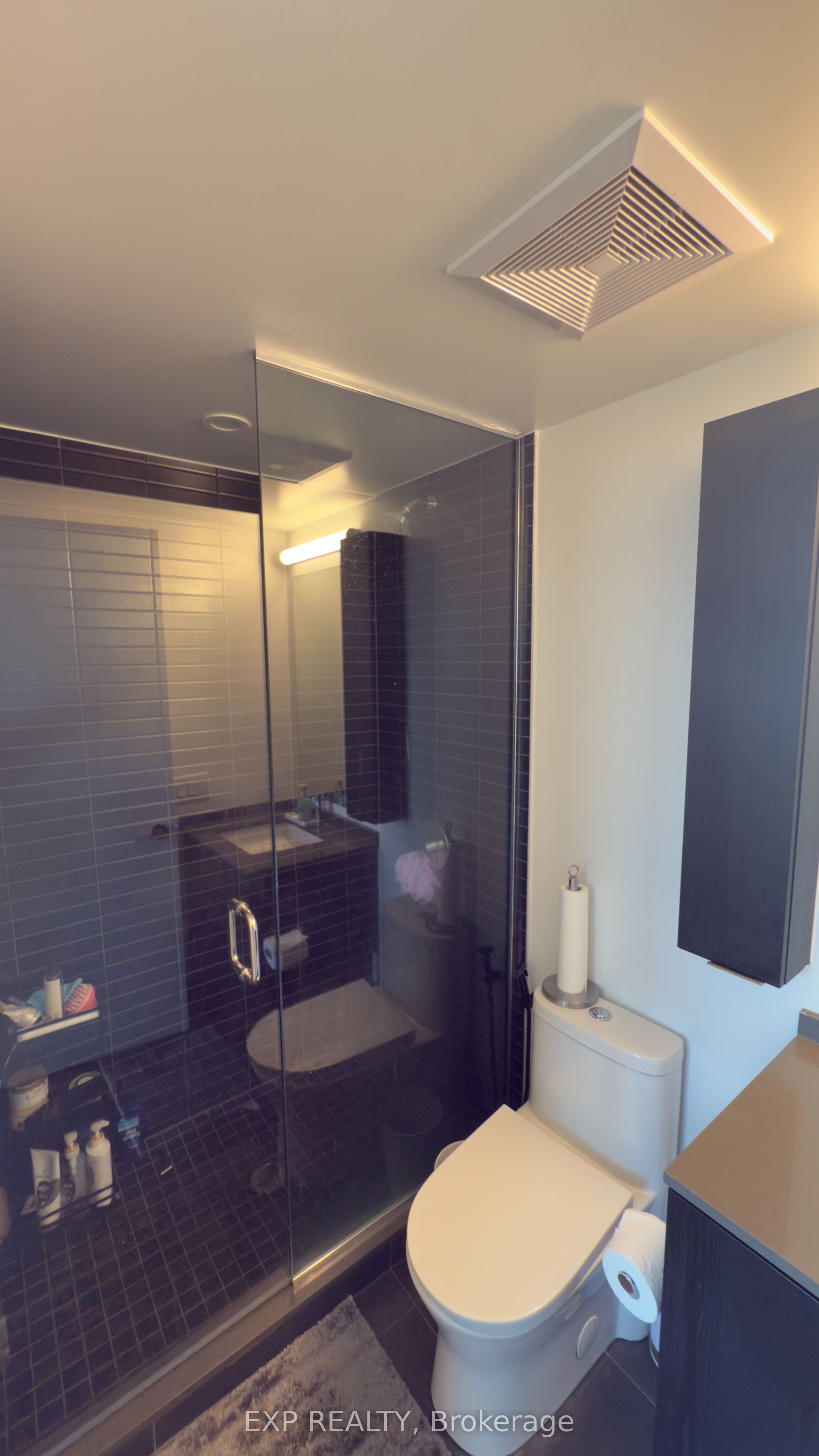 86 Dundas Street 1508