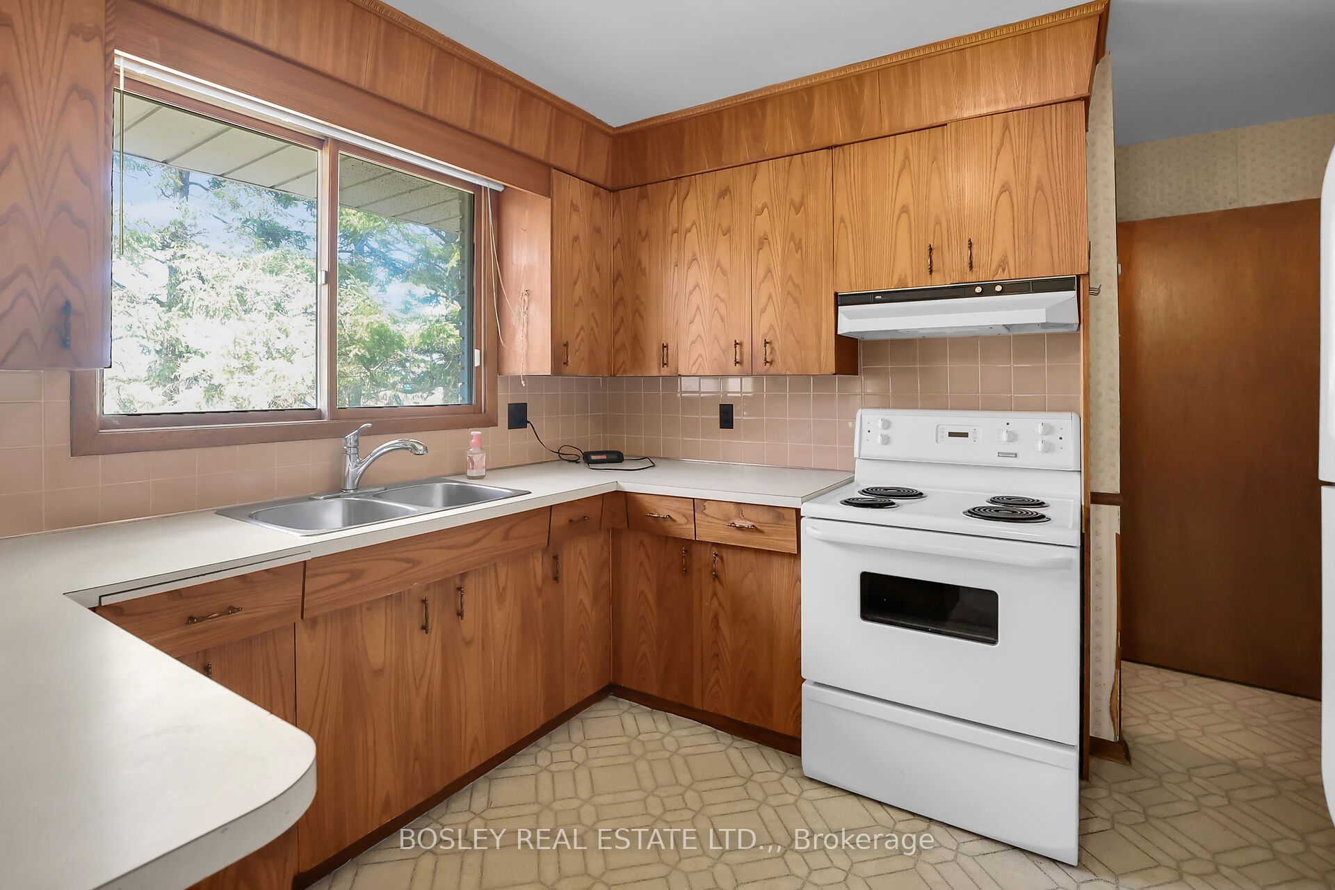 1320 Niagara Stone Road