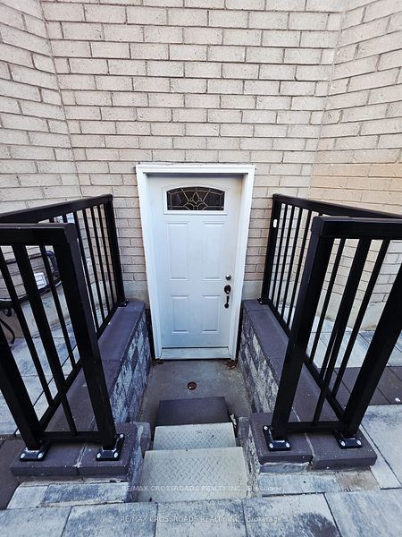 50 Grandlea Crescent