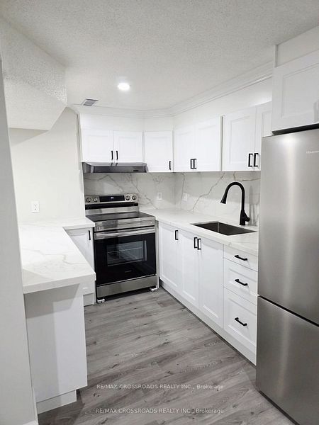 50 Grandlea Crescent