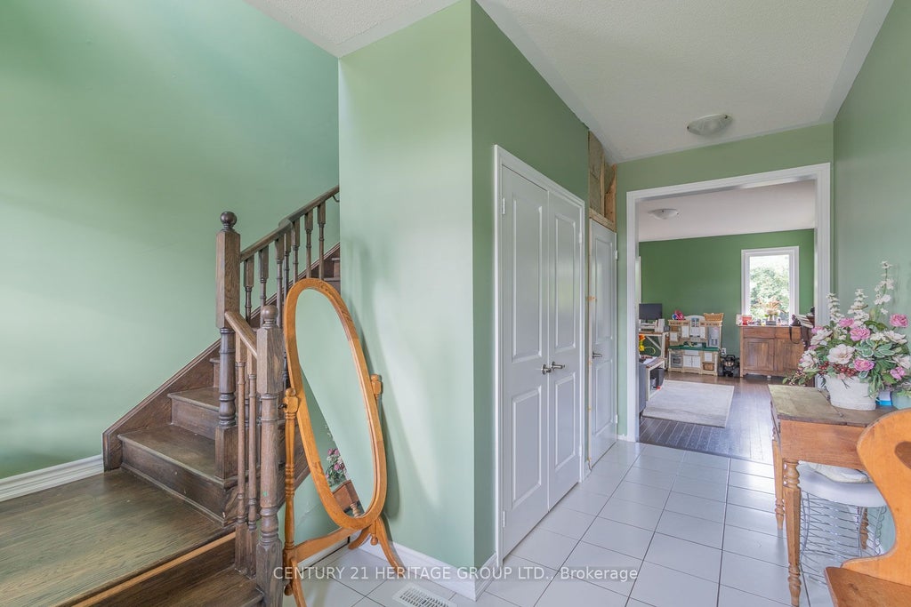 Photo of 35 Corbett Street, Southgate, ON N0C 1B0 (MLS # X13728178)