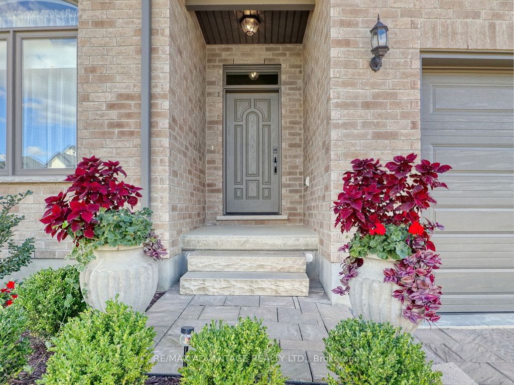 Photo of 1891 Trailsway Drive, London South, ON N6K 0K7 (MLS # X12457856)
