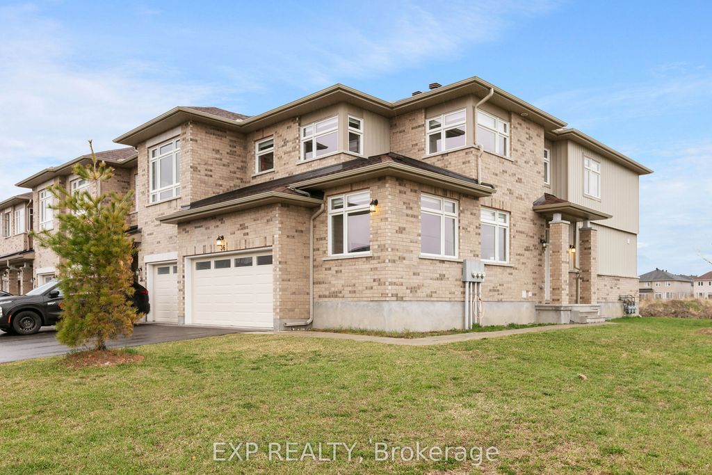 Photo of 36 Hurdis Way, Carleton Place, ON K7C 0L3 (MLS # X13093596)