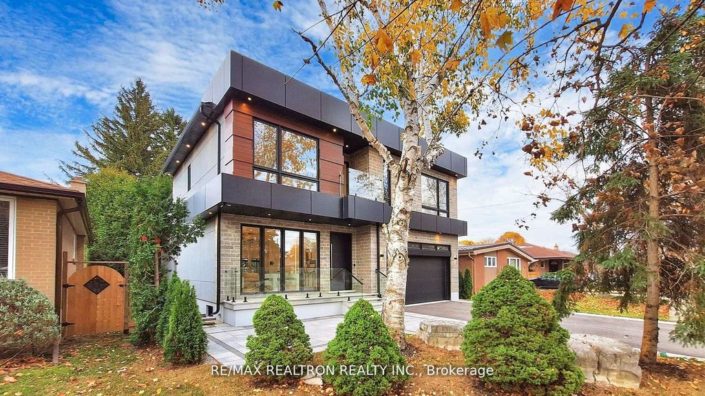 Photo of 84 Murray Drive, Aurora, ON L4G 2C3 (MLS # N13153974)