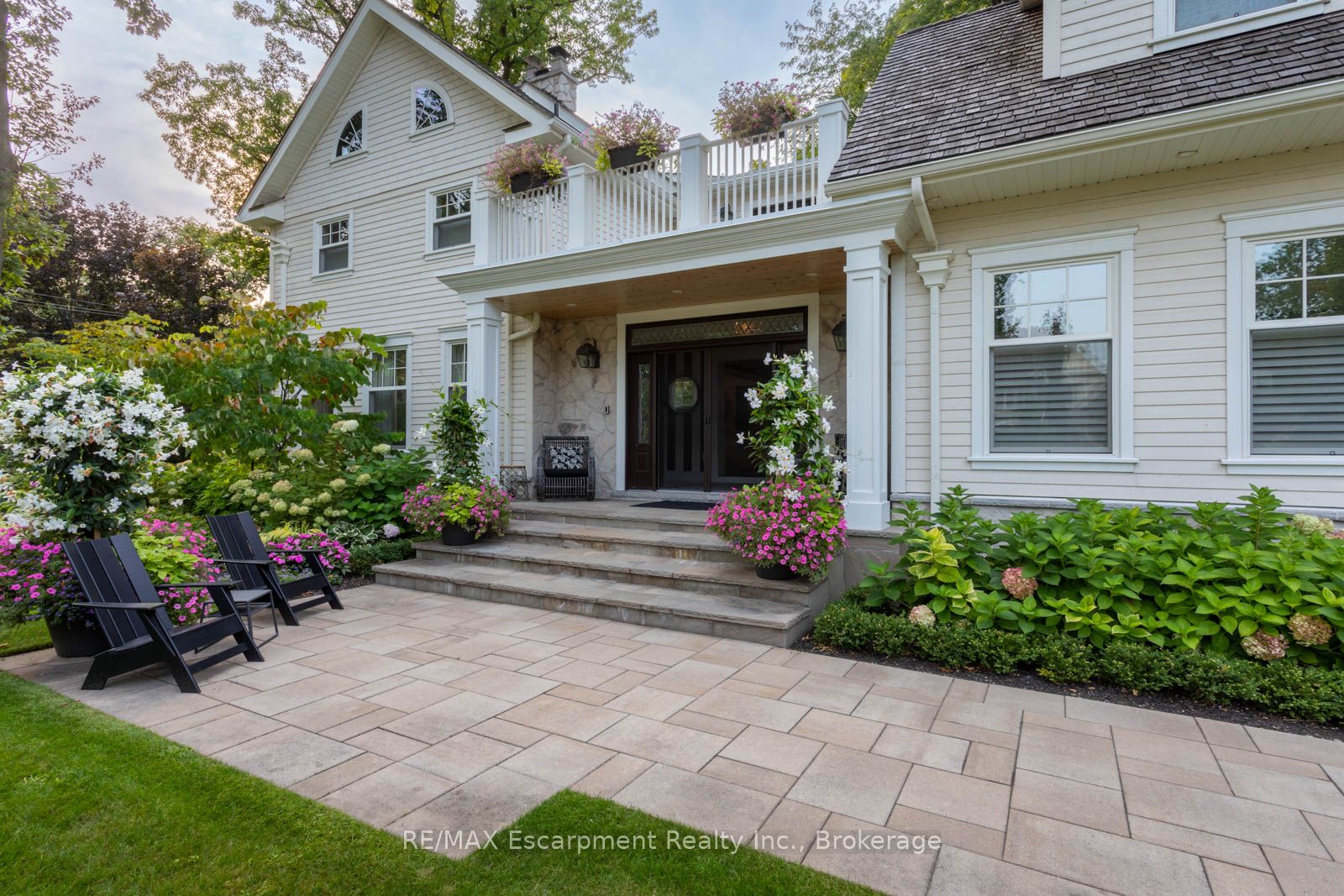 347 EAST HART Crescent