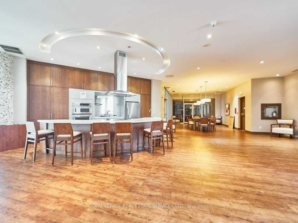 Toronto W06, ON M8V 0B2, Canada, 3 Bedrooms Bedrooms, ,2 BathroomsBathrooms,Residential,Active,97553