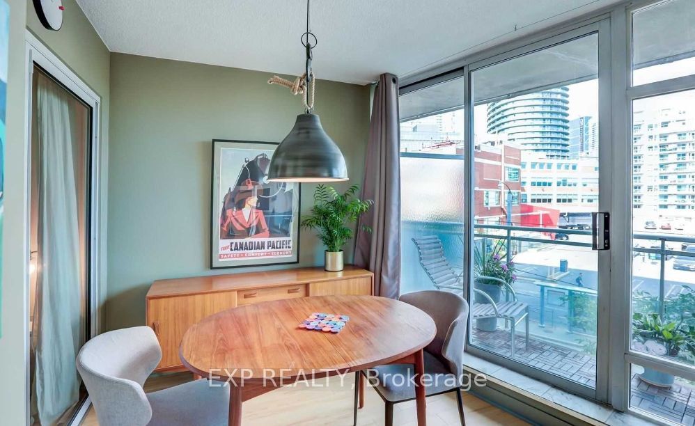 650 Queens Quay W 306